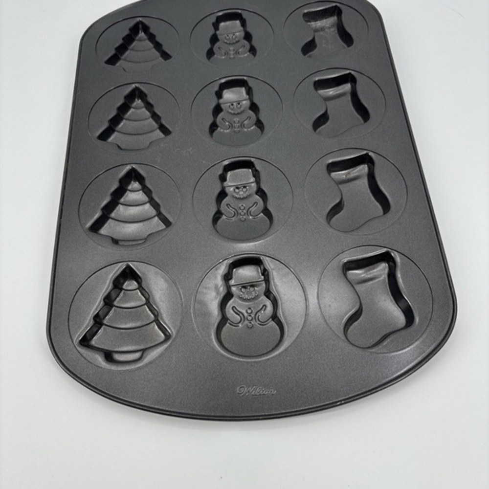 Wilton holiday Christmas shapes Festive‎ Cookie pan tray Mold